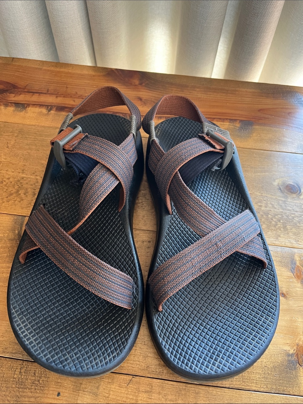 Men's Brown Strappy CHACOS (10) Outdoor Sandals